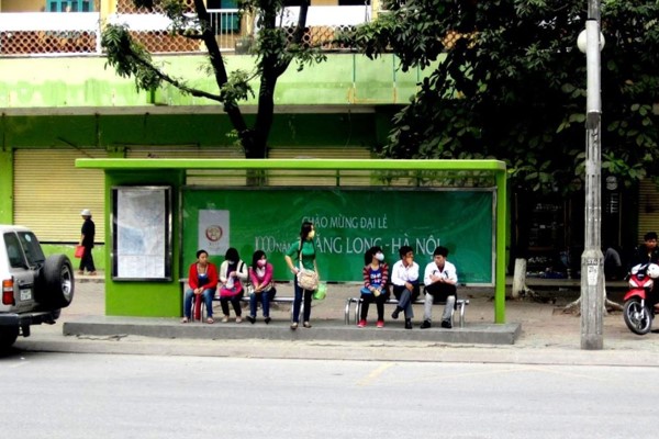 quảng cáo tại nhà chờ xe bus
