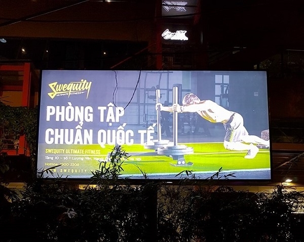 quảng cáo biển hộp đèn