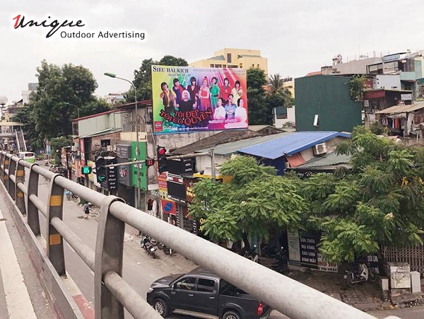 pano quảng cáo ngoài trời