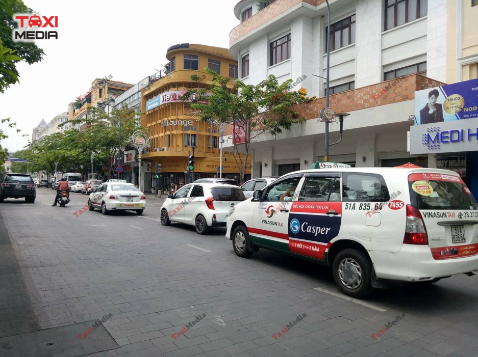 dự án quảng cáo điều hòa casper trên taxi