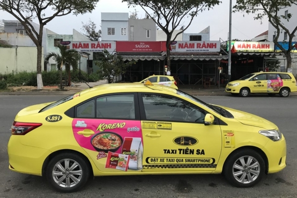quảng cáo trên taxi Tiên Sa