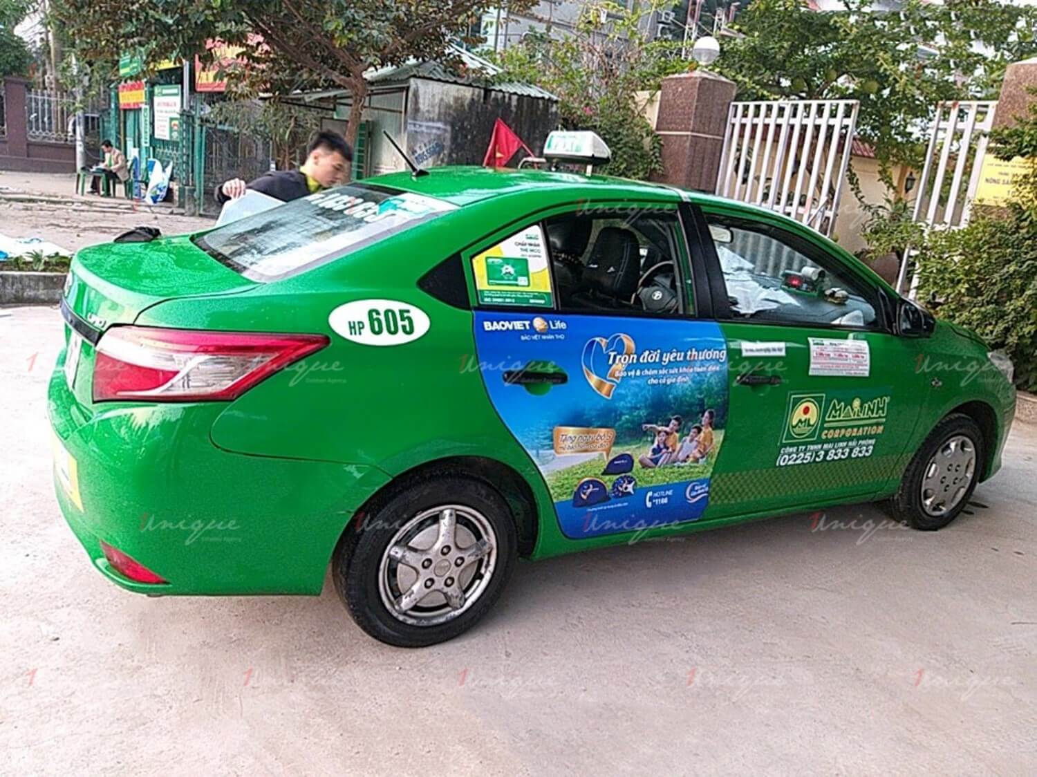 quảng cáo trên xe taxi tại Nghệ An