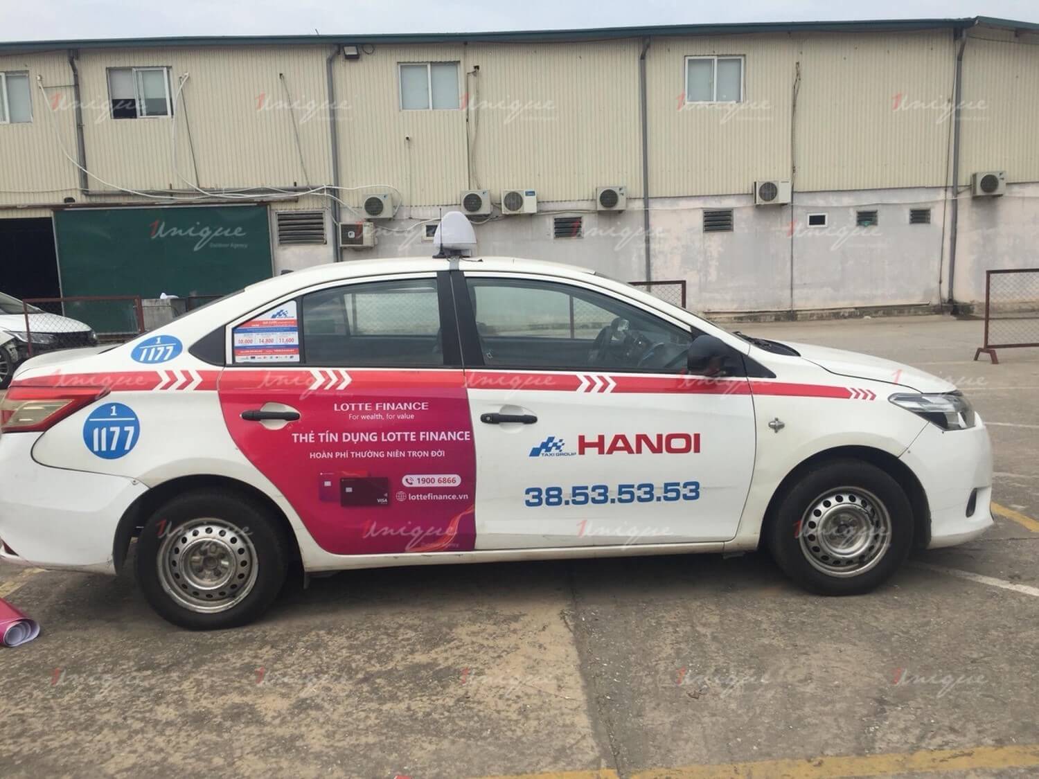Lotte Finance quảng cáo trên taxi Group