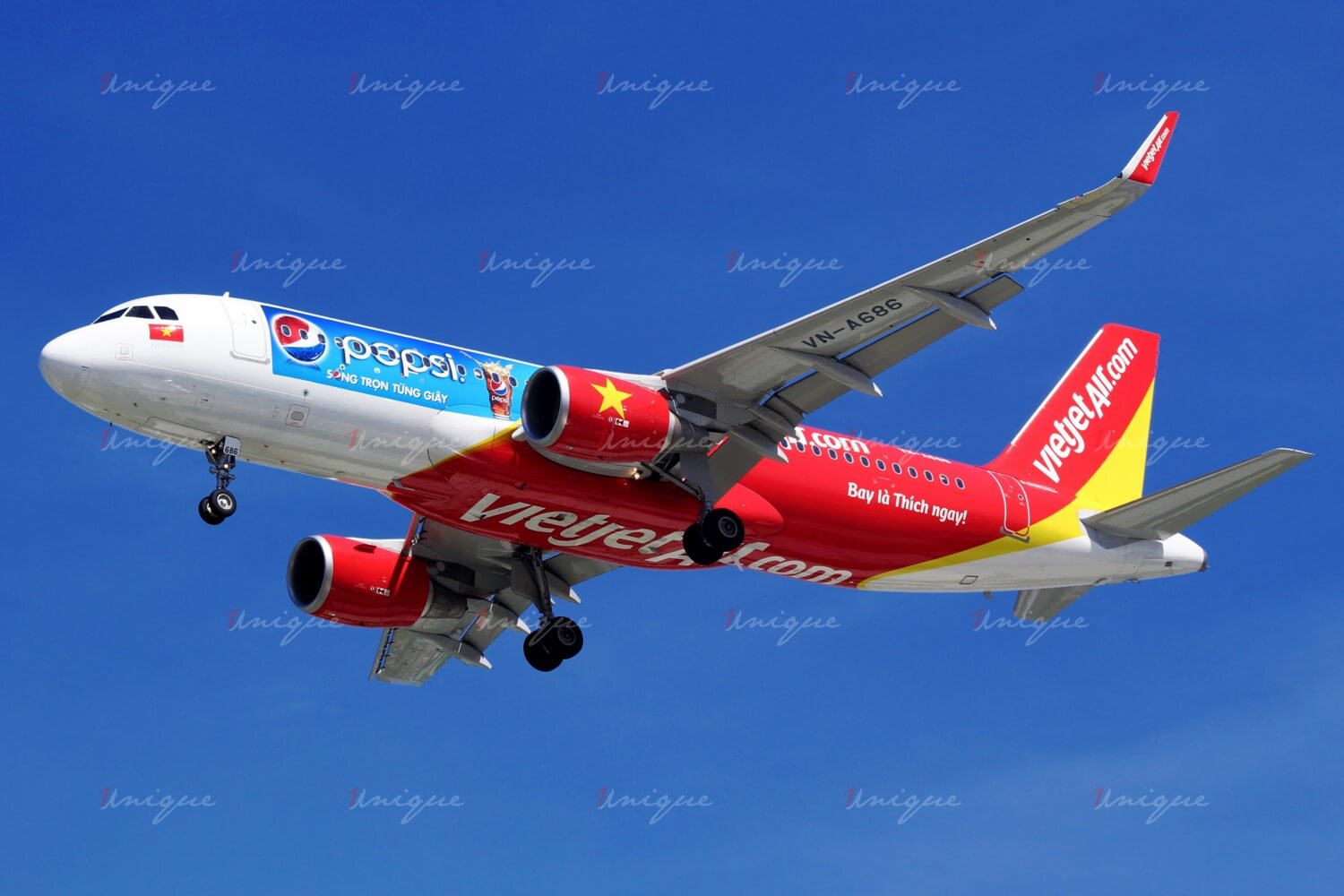 quảng cáo trên máy bay