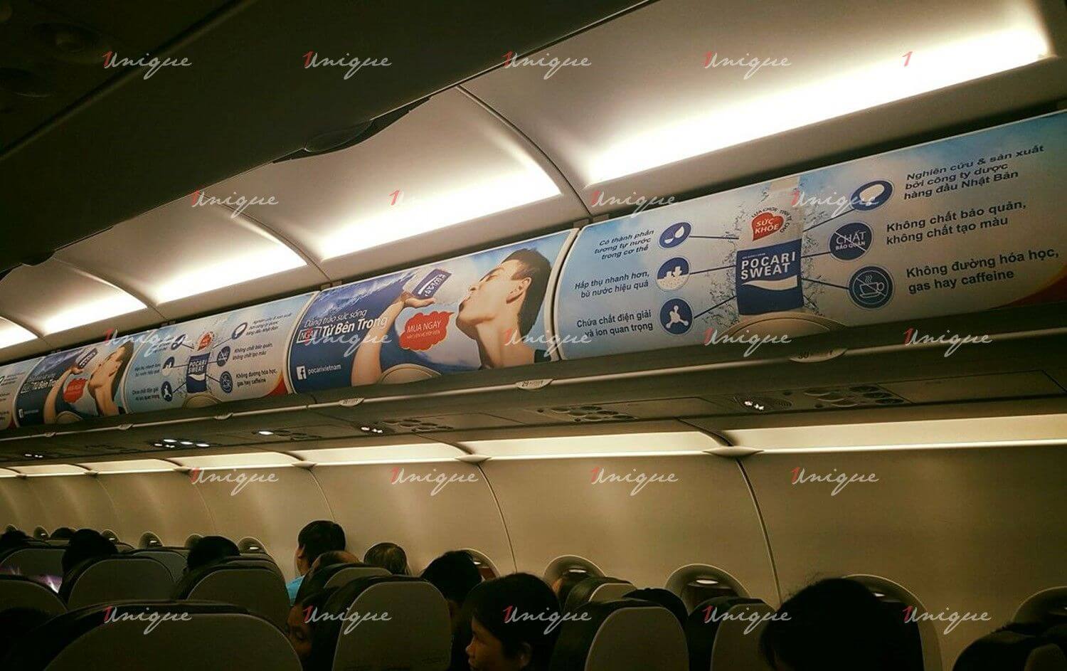quảng cáo trên máy bay