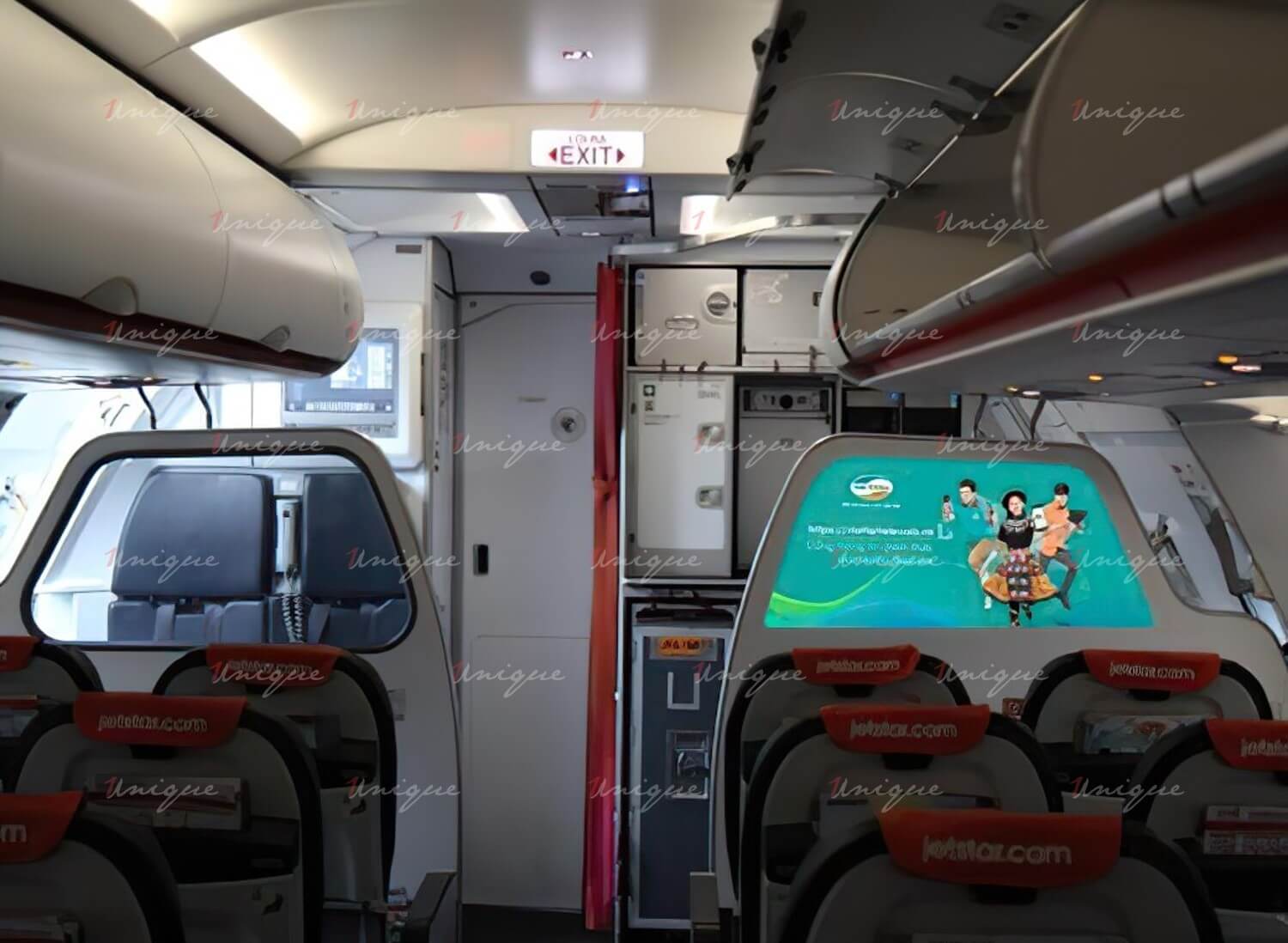 quảng cáo trên máy bay