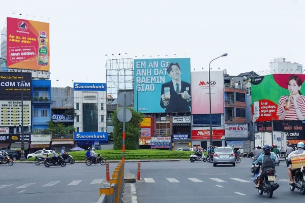 quảng cáo ngoài trời tại Hà Nội