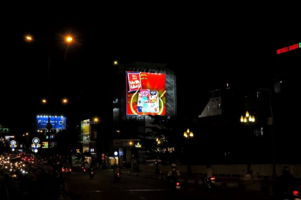 quảng cáo ngoài trời tại Hà Nội